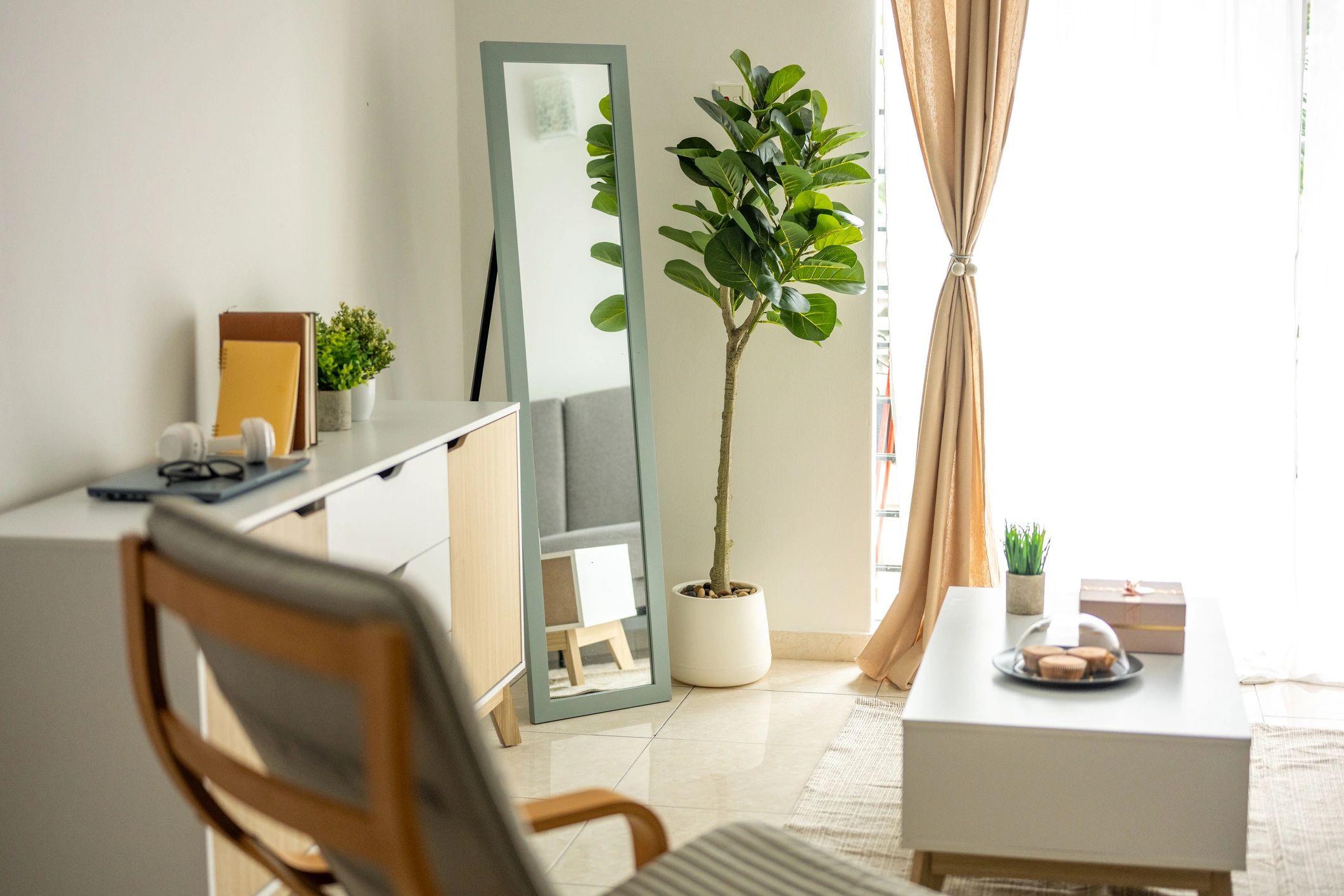 Elegant, well-kept home interior